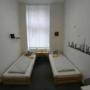 Апартаменты Cozy Rooms, 10 Min By Walk To The Center, Брно